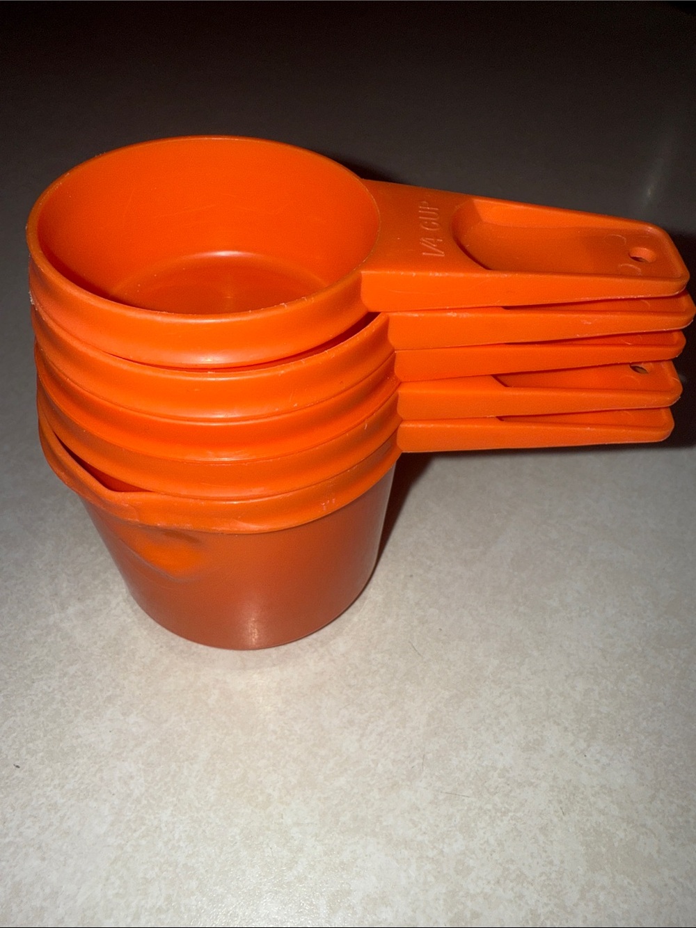 Tupperware measuring cups